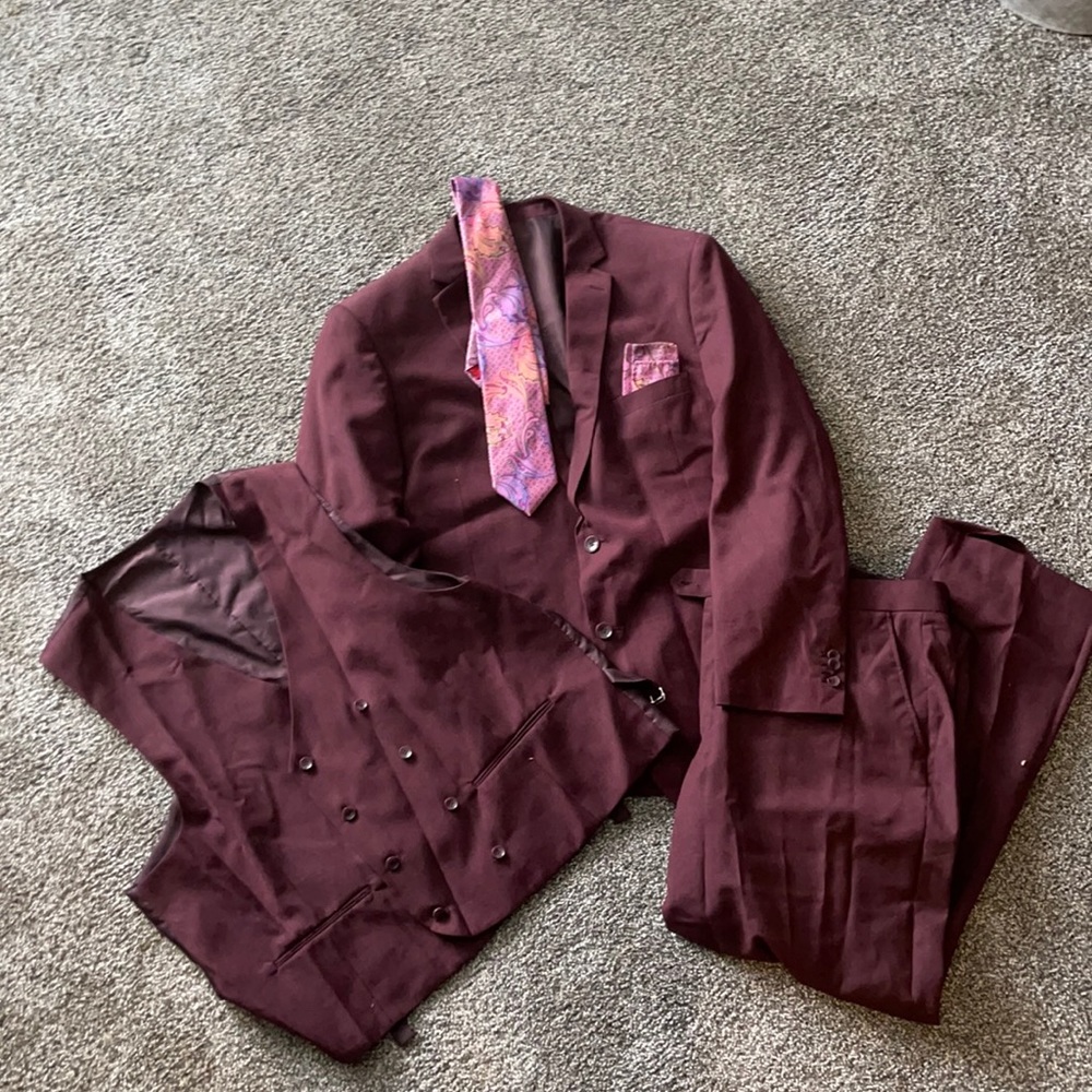 3 piece Men’s suit